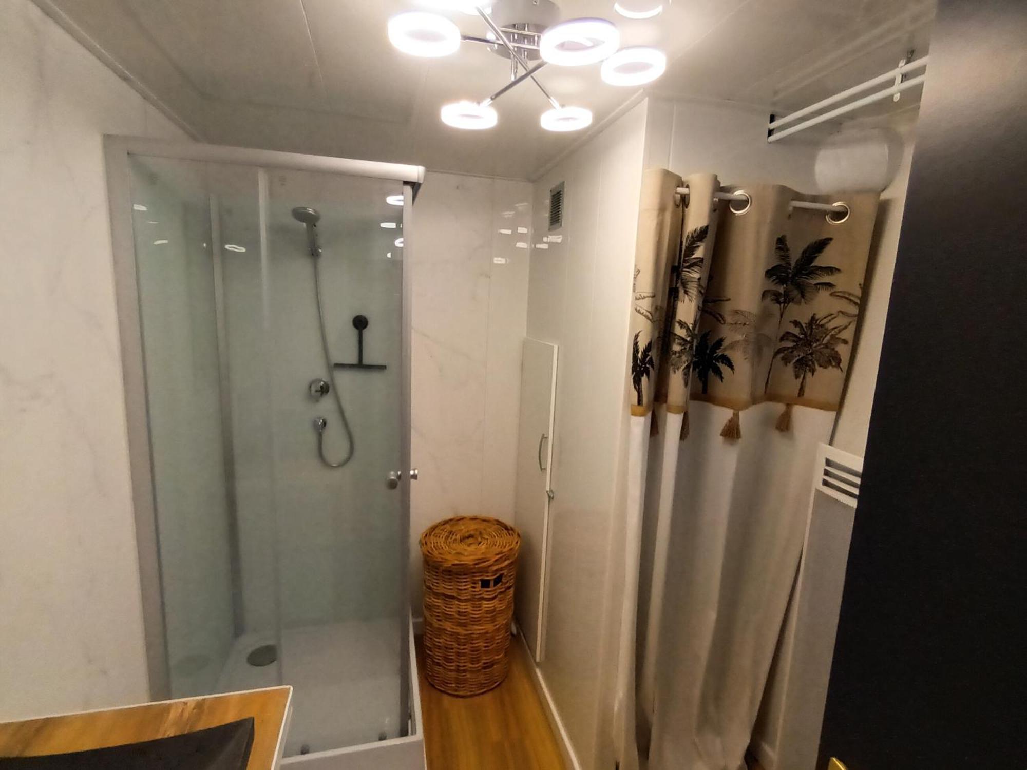 Appartement Tout Confort Le Fresne-Camilly Esterno foto