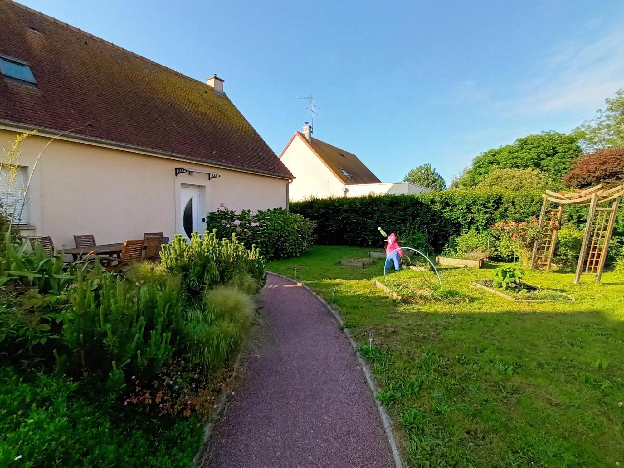 Appartement Tout Confort Le Fresne-Camilly Esterno foto